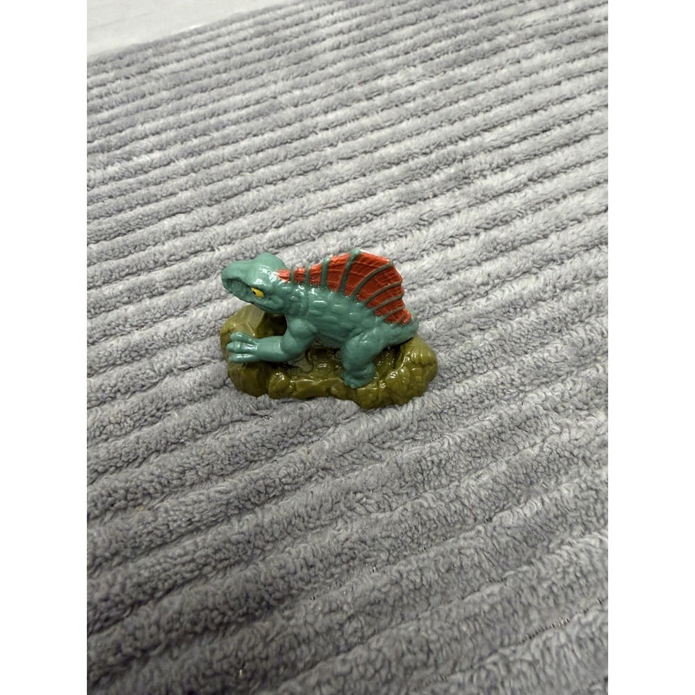 MINIATURE DINOSAUR DIMETRODON FIGURINE MINIATURE DOLL CAKE TOPPER FIGURE